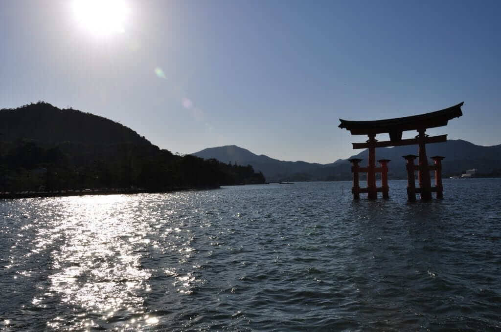 Torii flotante