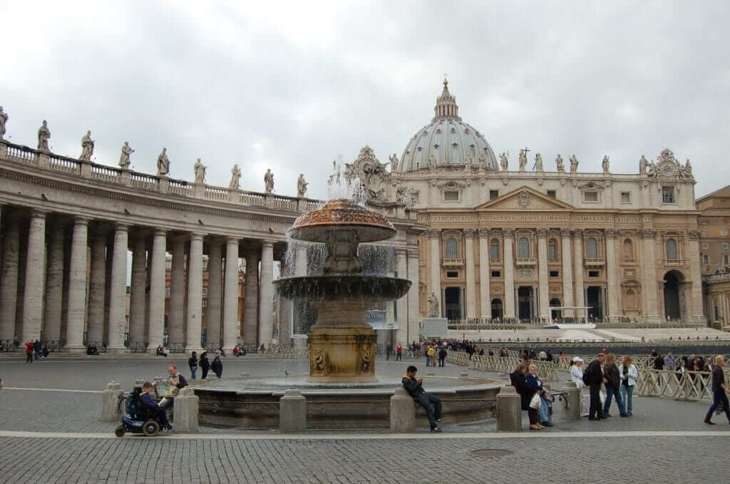 Plazas de Roma, San Pedro