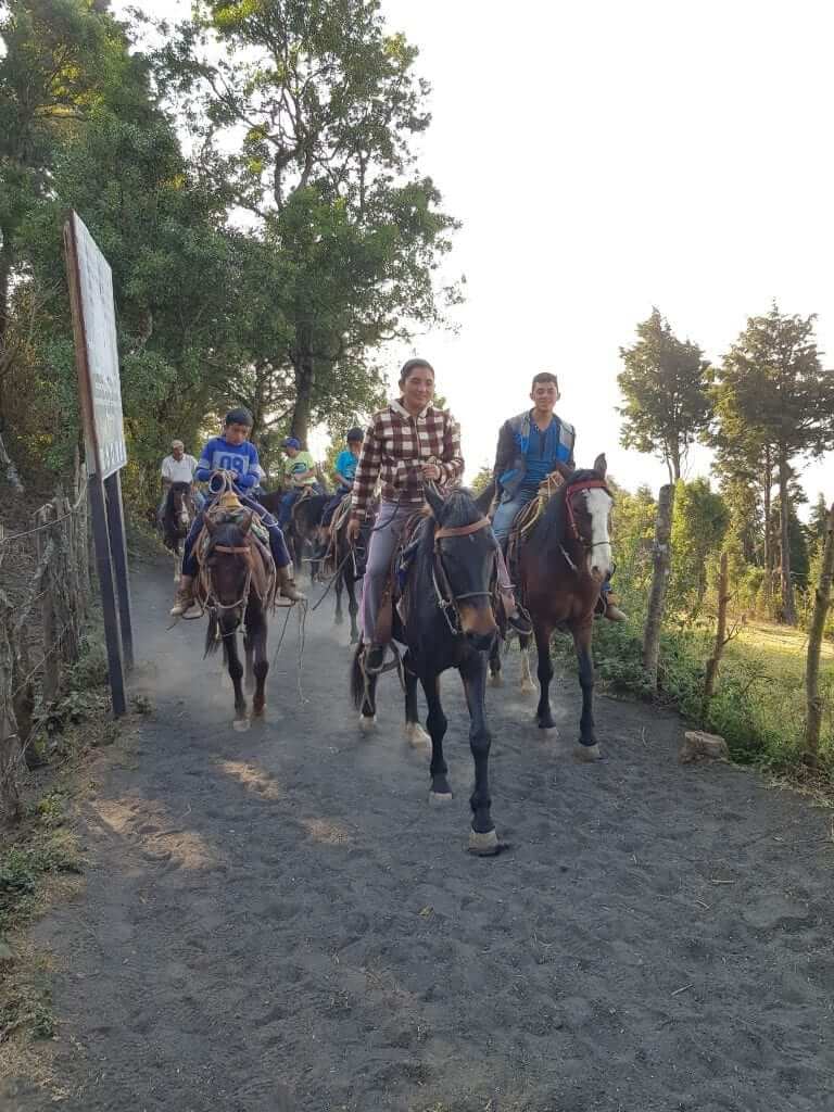 Pacaya subida a un volcán en Guatemala