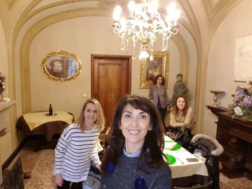 comer en Valdera, Toscana, Italia 