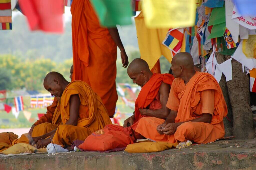 Lumbini, Nepal, Monjes