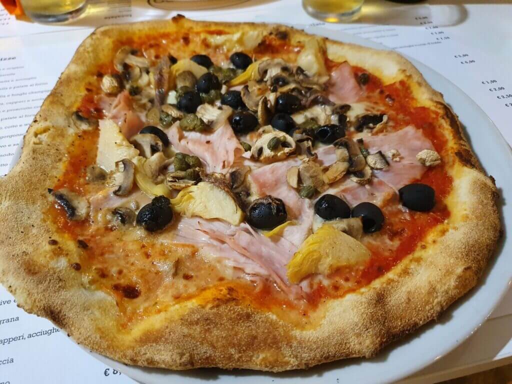 comer en Cerdeña