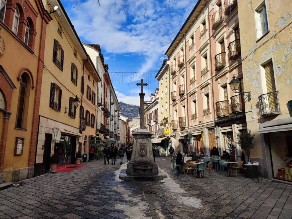 que ver en aosta