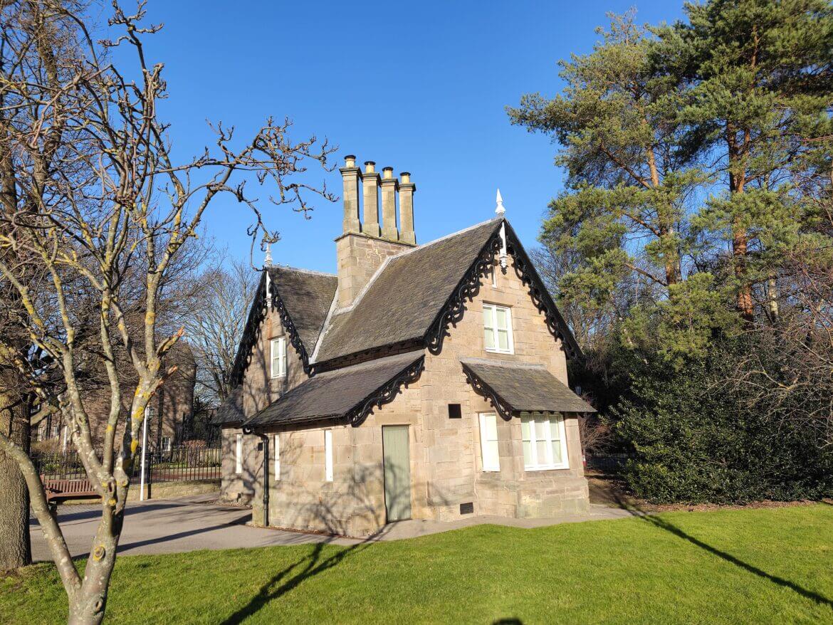 hoteles baratos en Edimburgo