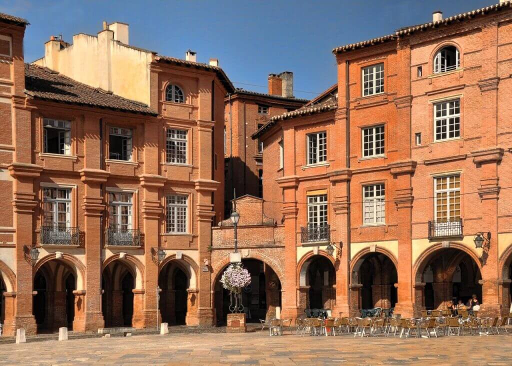 que visitar cerca de toulouse